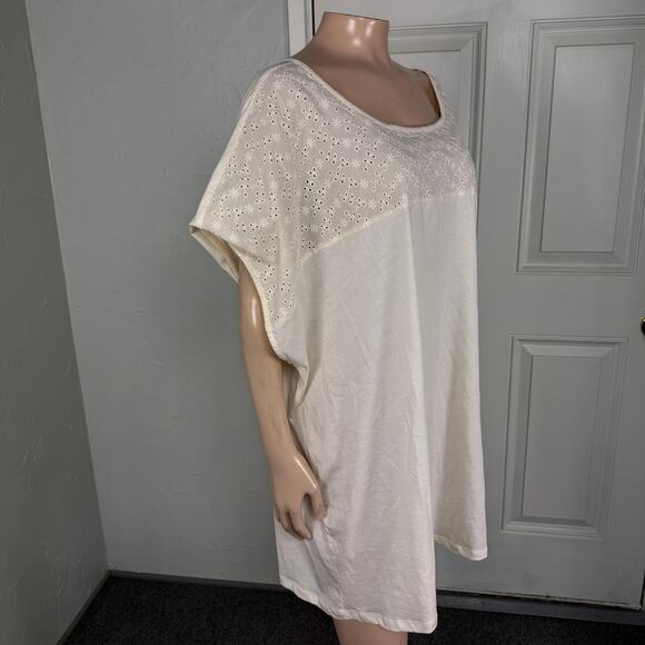 NEW Torrid Women's Shirt Top 4X Eyelet Scoop neck Casual Cotton Boho Relaxed S3 - Picture 5 of 6